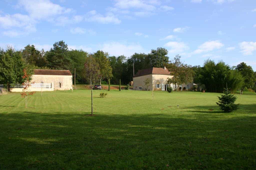 Talo sisään Saint-Cyprien, Nouvelle-Aquitaine 10928115