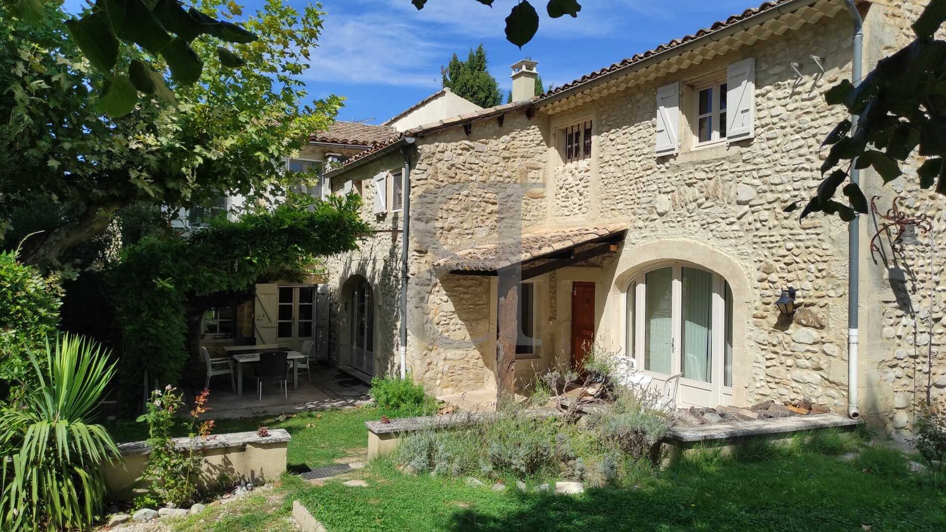 Haus im Grignan, Auvergne-Rhône-Alpes 10928274