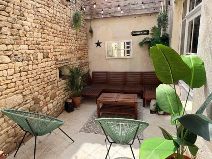 House in Ruffec, Nouvelle-Aquitaine 10928306