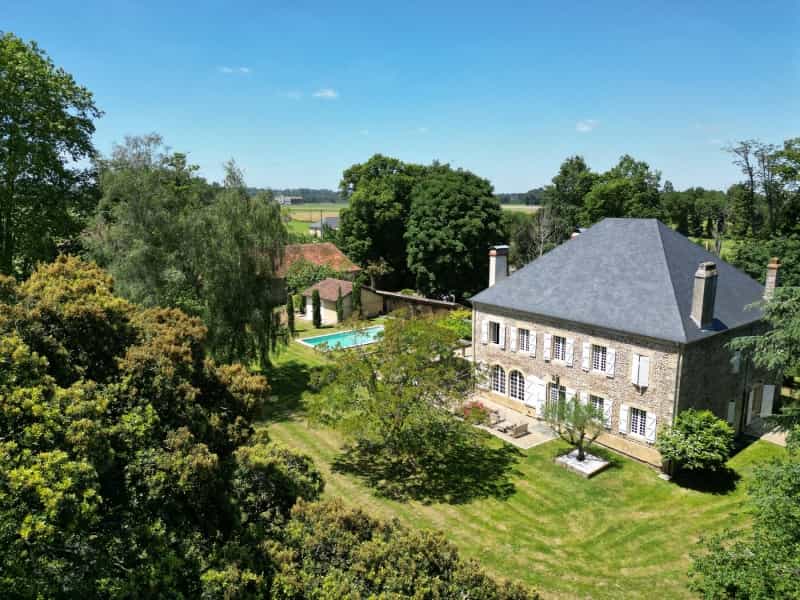 σπίτι σε Arzacq-Arraziguet, Nouvelle-Aquitaine 10928361
