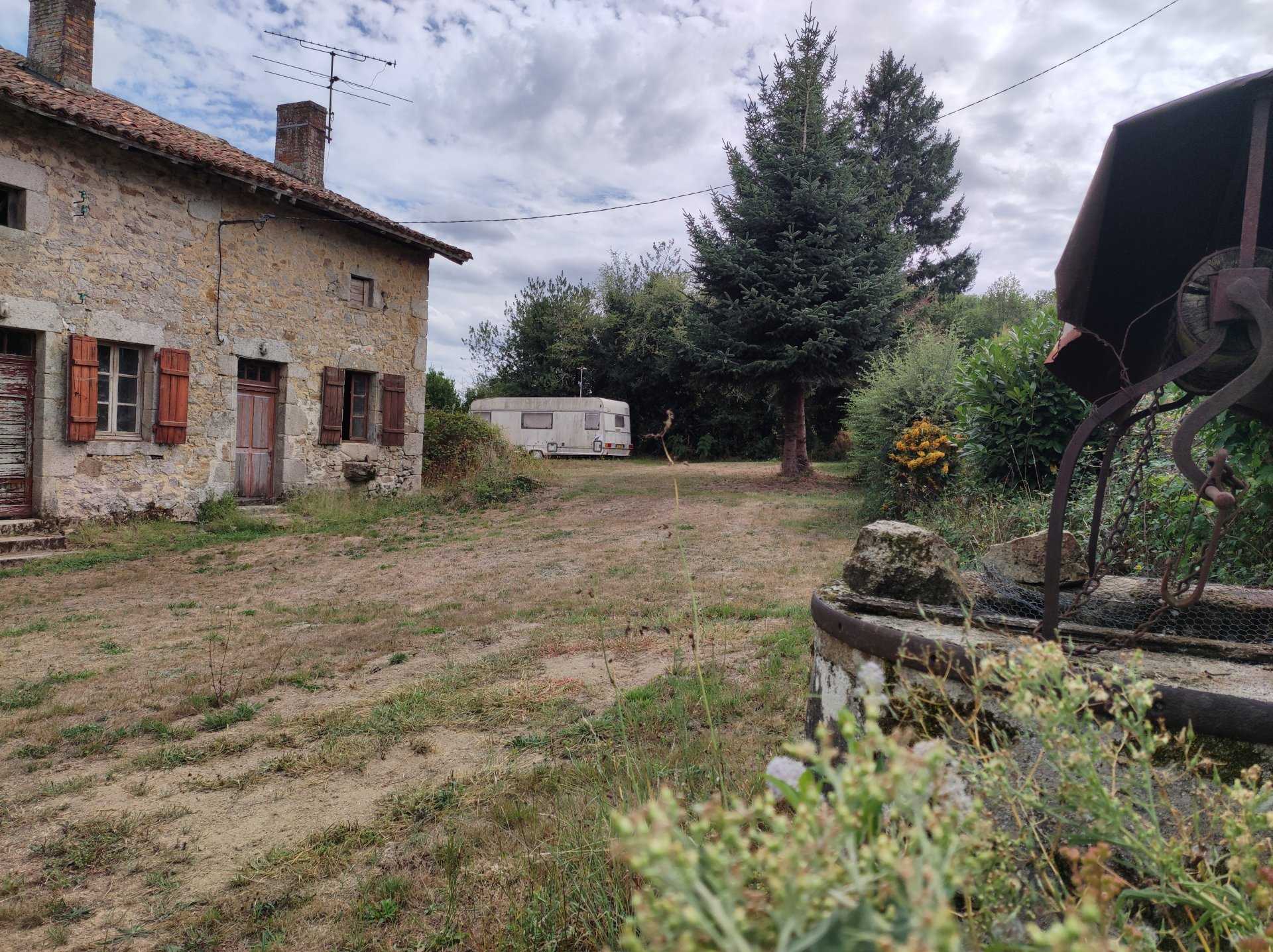 σπίτι σε Champniers-et-Reilhac, Nouvelle-Aquitaine 10928420