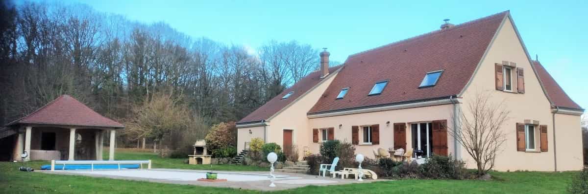 Dom w Senoncze, Centrum-Val de Loire 10928456