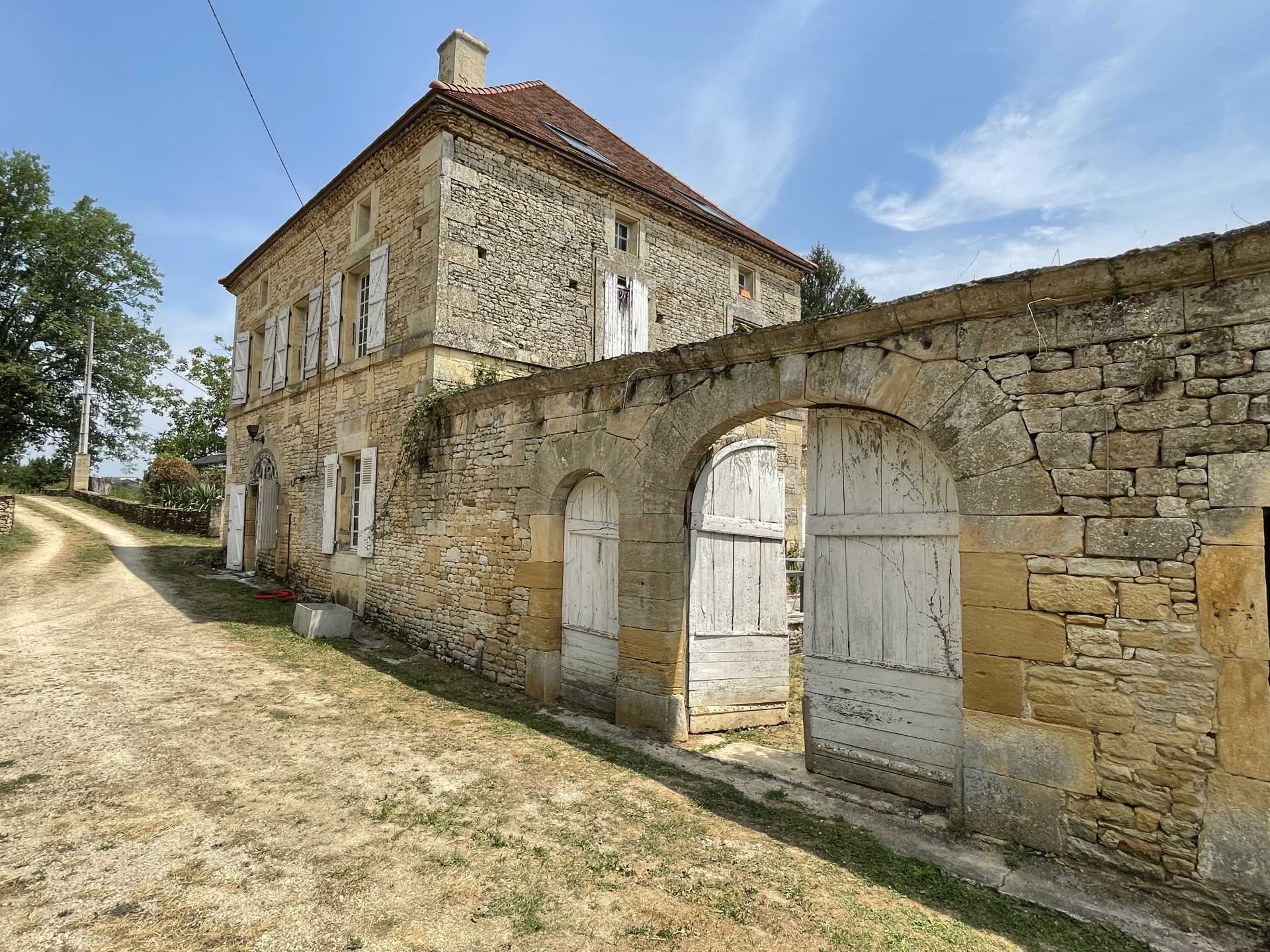 Talo sisään Aubas, Nouvelle-Aquitaine 10928462