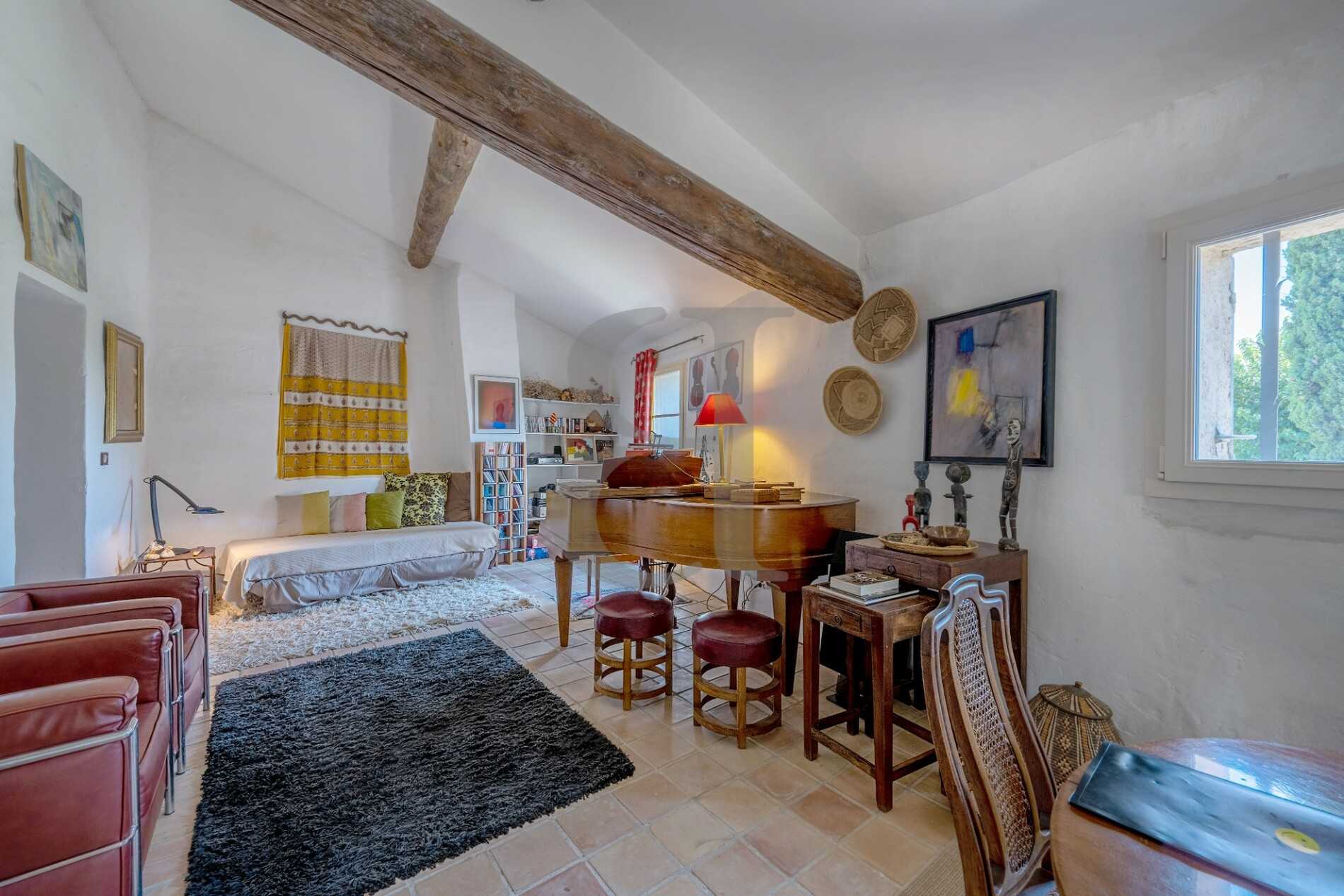 Dom w L'Isle-sur-la-Sorgue, Provence-Alpes-Côte d'Azur 10928506