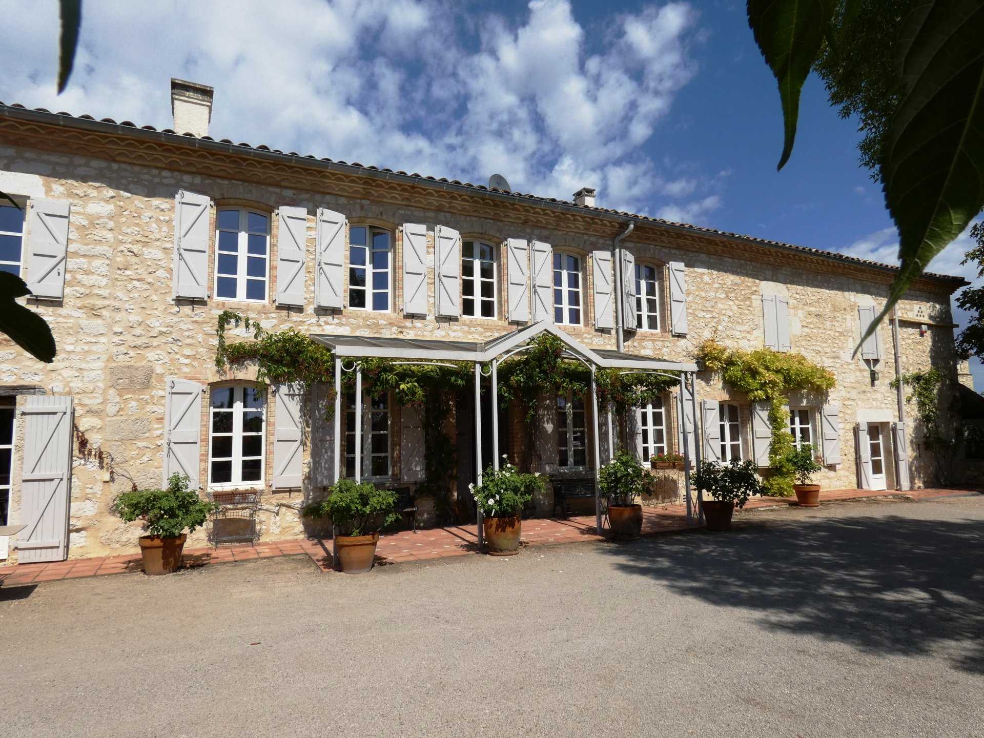 Casa nel Cahuzac-sur-Vere, Occitania 10928570