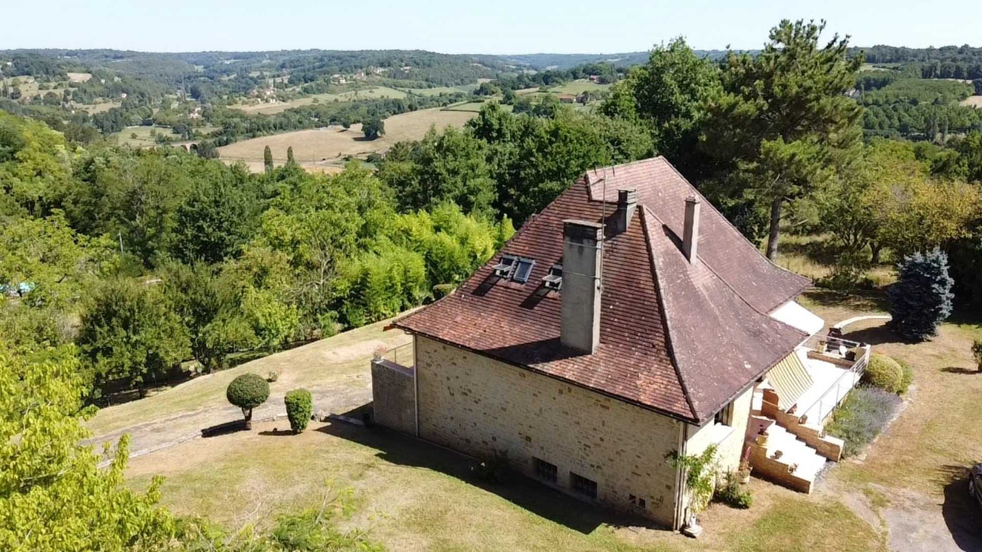 Talo sisään Belves, Nouvelle-Aquitaine 10928594