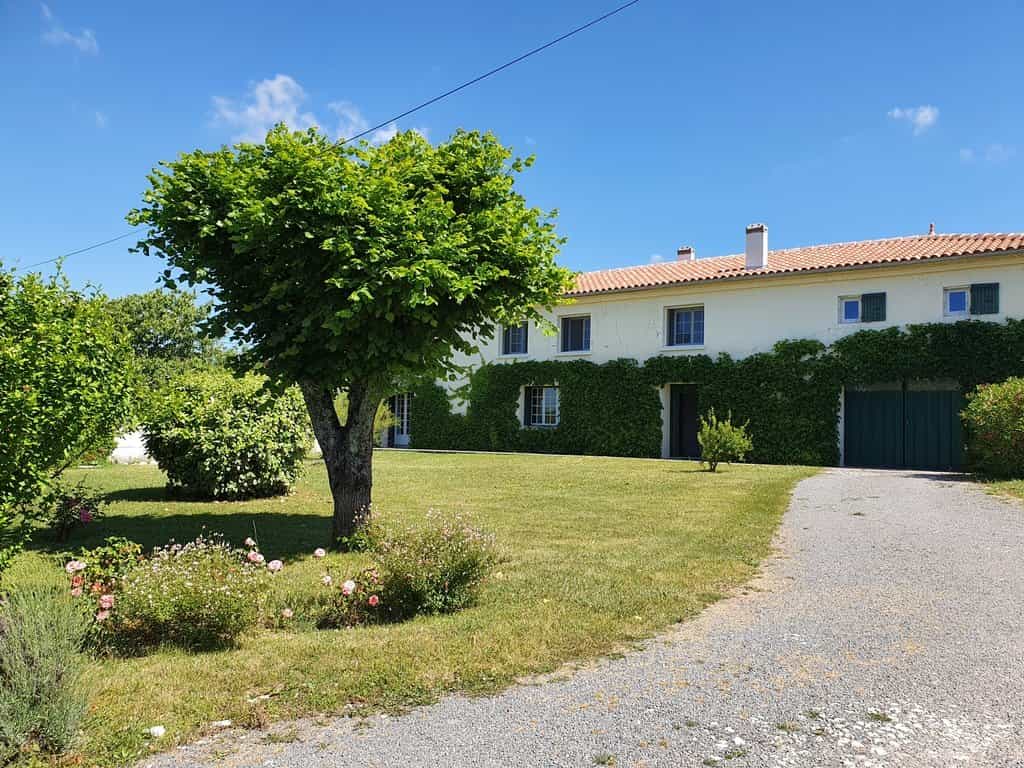 σπίτι σε Jarnac-Campagne, Nouvelle-Aquitaine 10928595