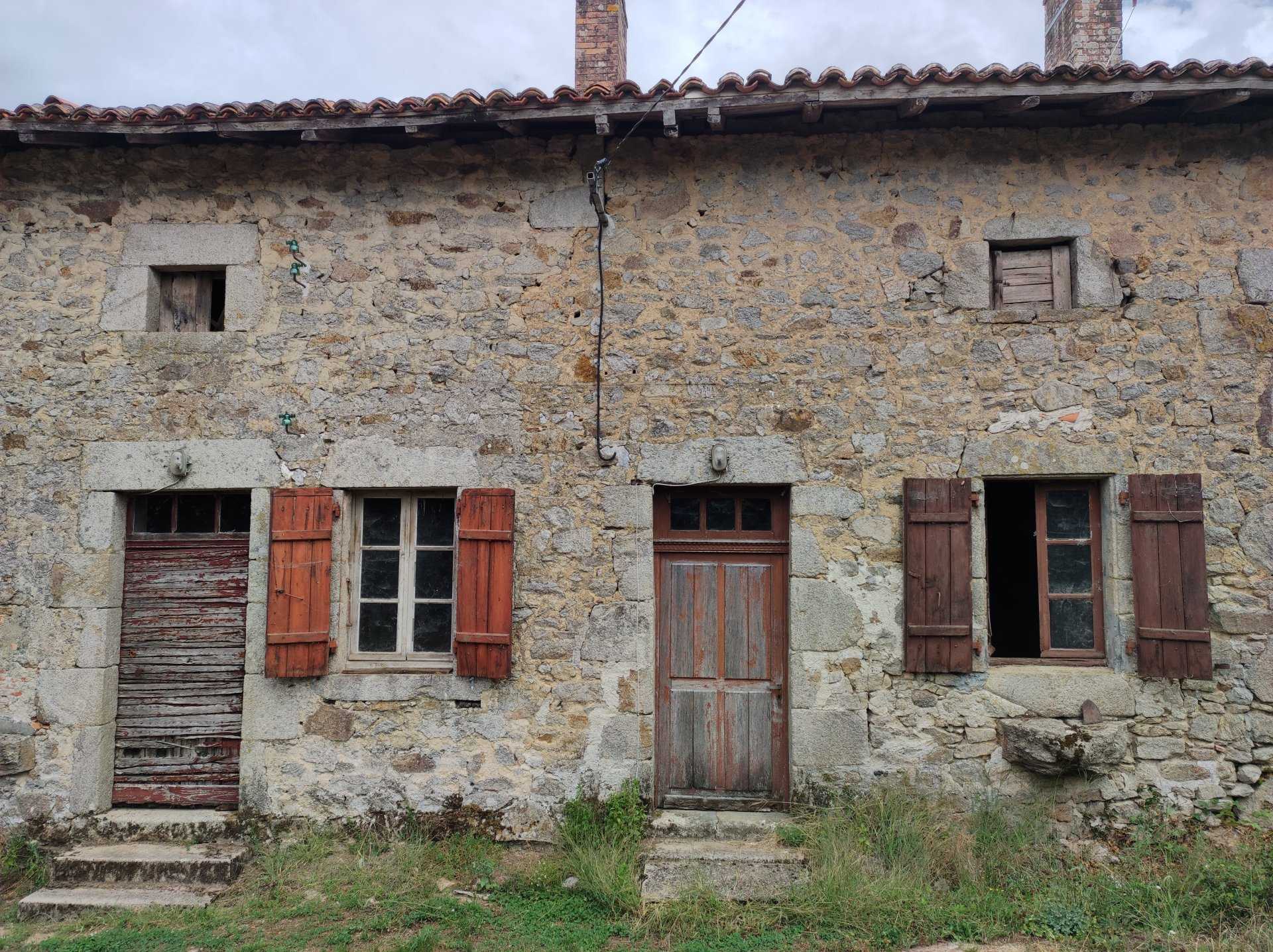 σπίτι σε Champniers-et-Reilhac, Nouvelle-Aquitaine 10928596
