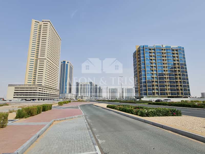Tanah di Warisan, Dubai 10928784