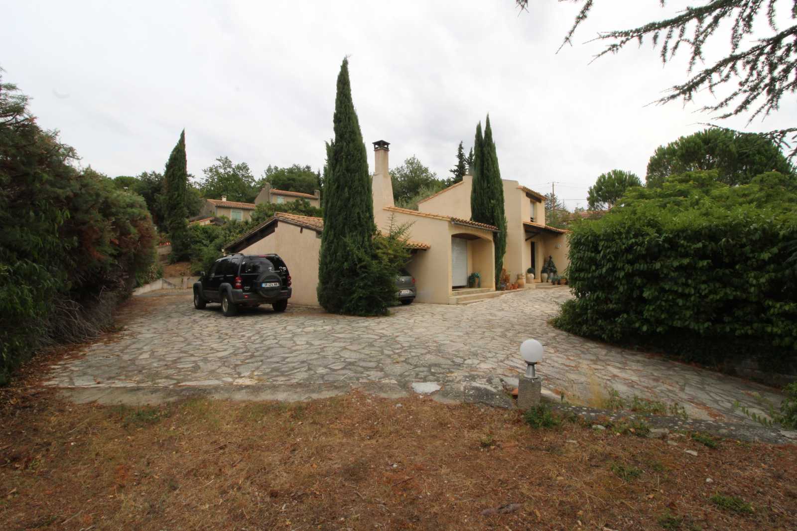Rumah di Montazels, Occitanie 10928866