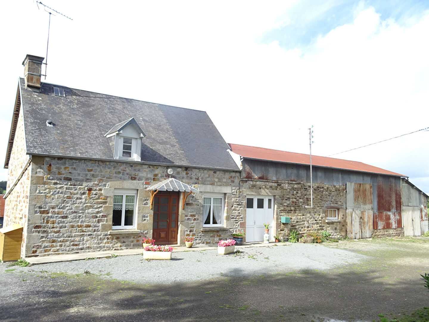 жилой дом в Сен-Клеман, Нормандия 10928887