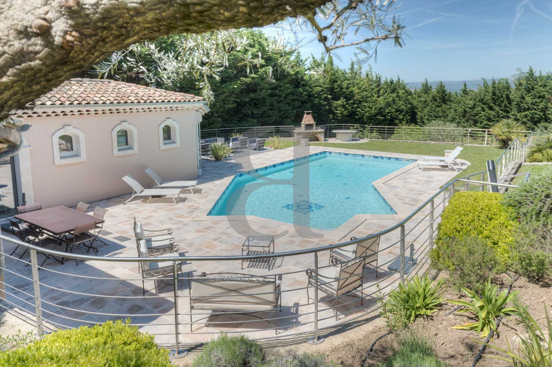 Casa nel Alleins, Provence-Alpes-Côte d'Azur 10929055