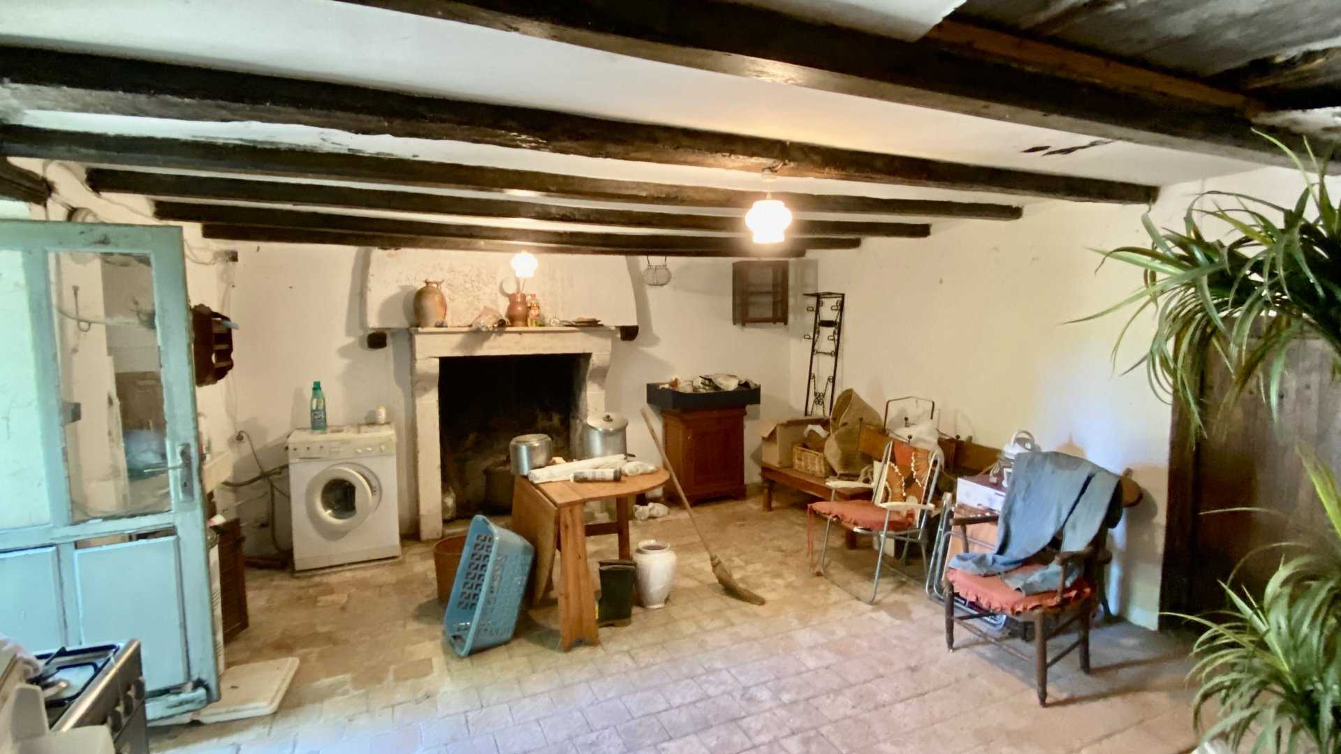 Huis in Montmorillon, Nouvelle-Aquitaine 10929229