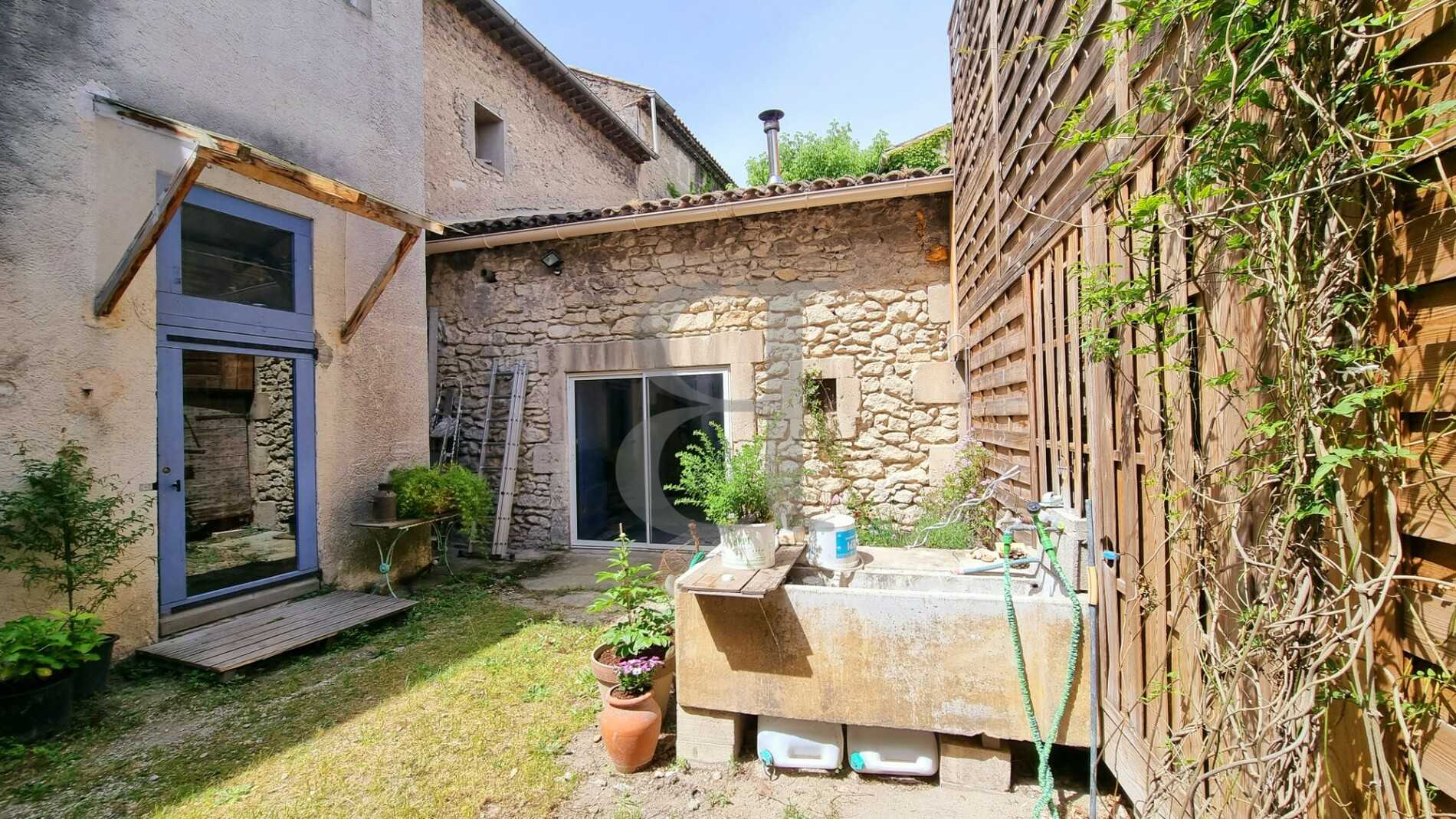Dom w Saint-Remy-de-Provence, Prowansja-Alpy-Lazurowe Wybrzeże 10929428