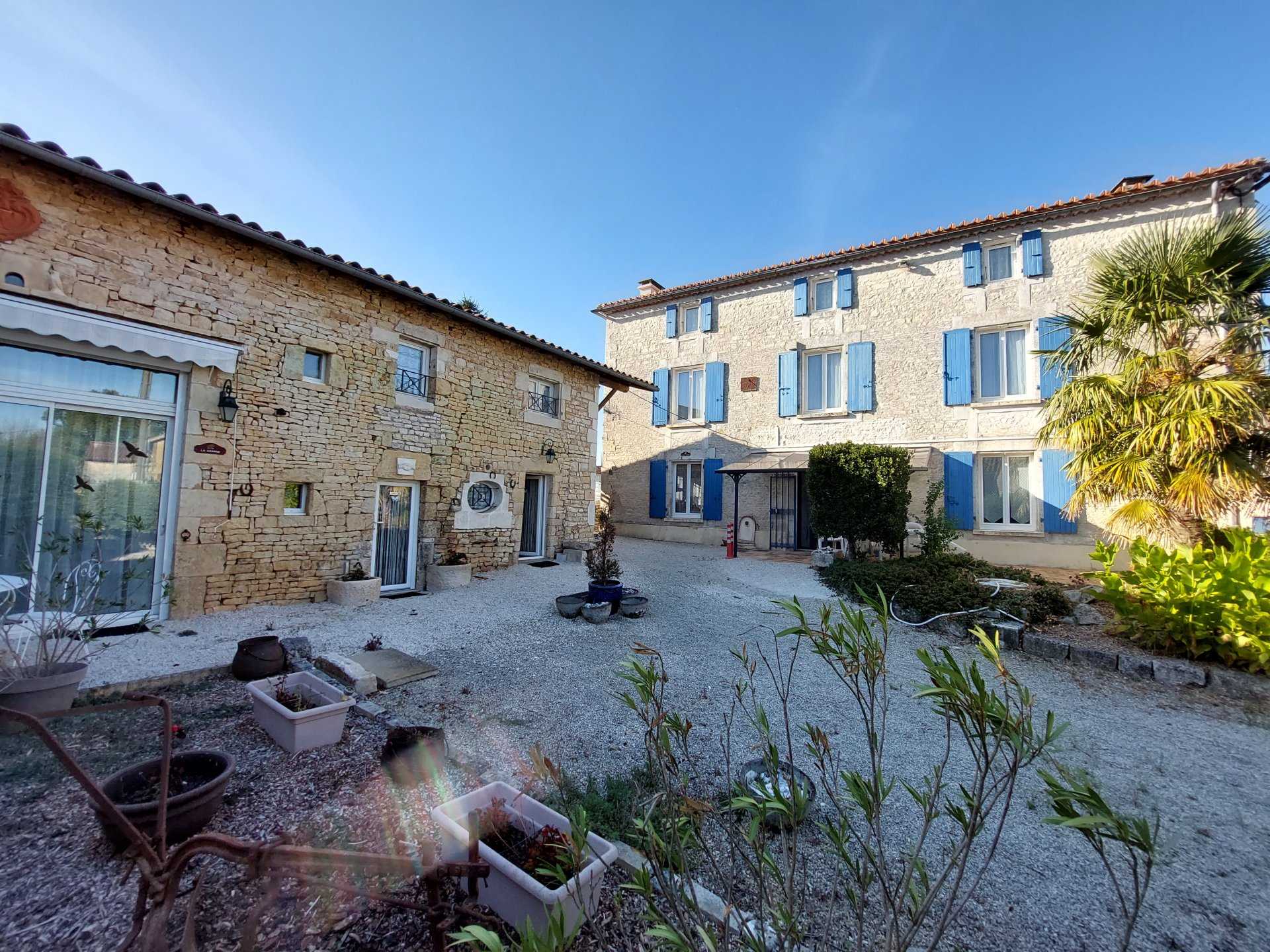 Huis in Valence, Nouvelle-Aquitaine 10929700