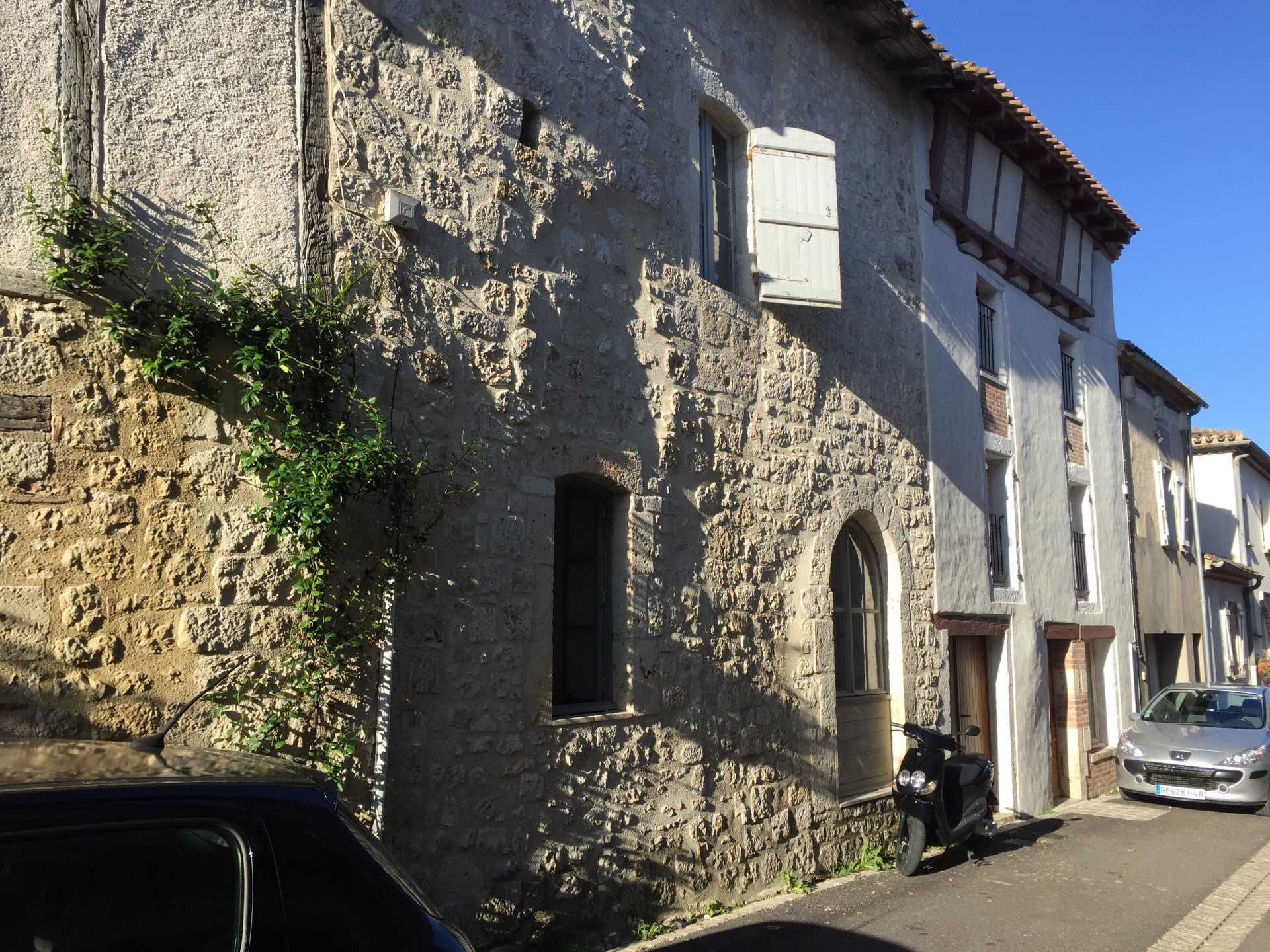 σπίτι σε Tournon-d'Agenais, Nouvelle-Aquitaine 10929729