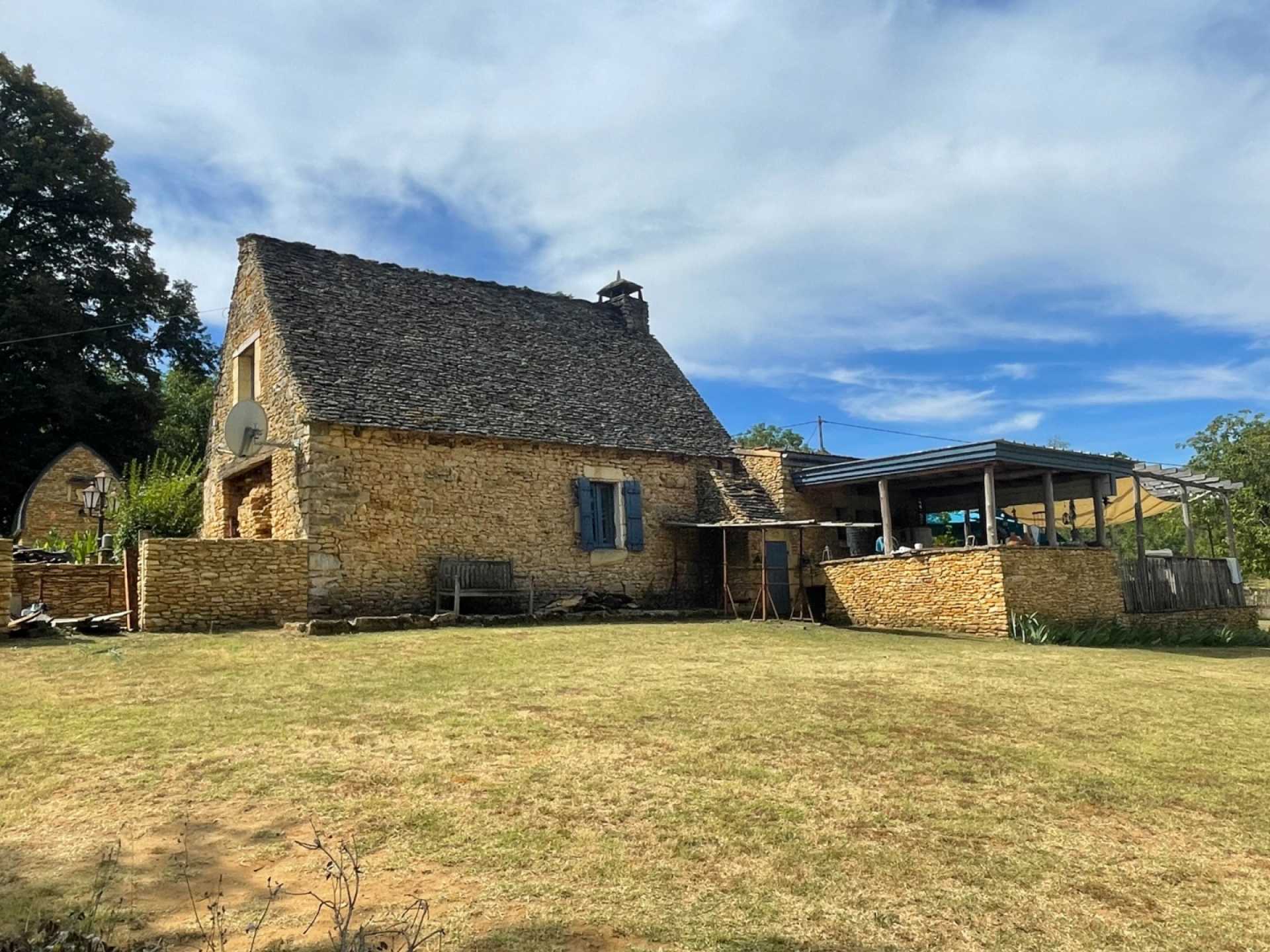 House in Vitrac, Nouvelle-Aquitaine 10929829