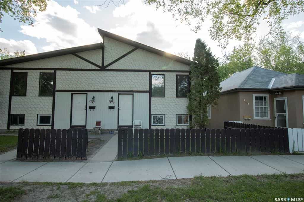 房子 在 Saskatoon, Saskatchewan 10929916