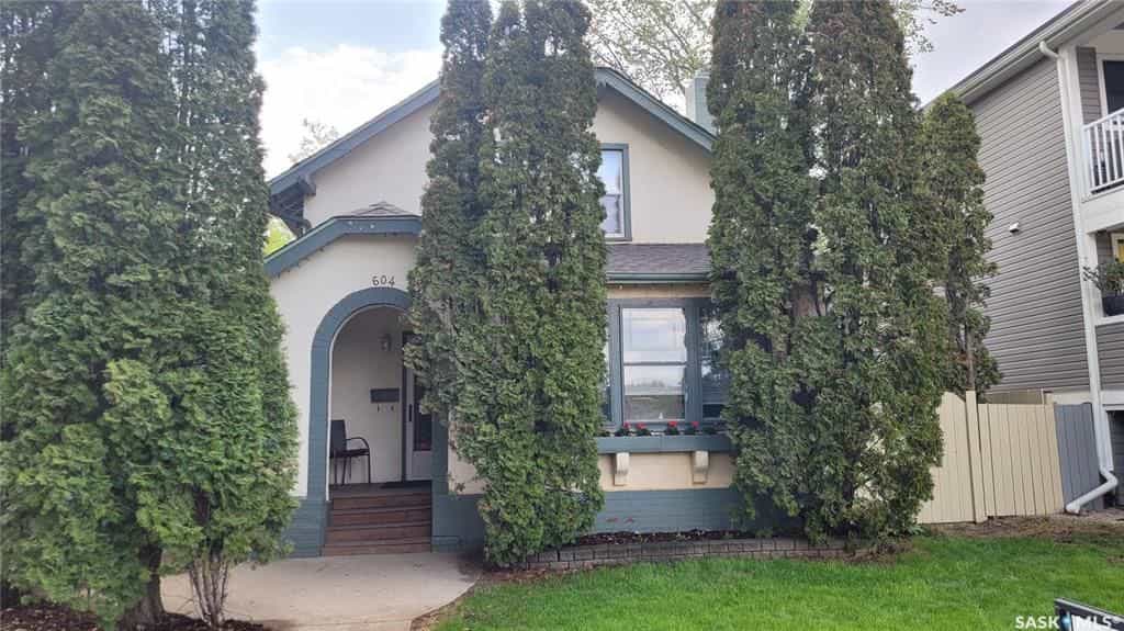 House in Saskatoon, Saskatchewan 10929921