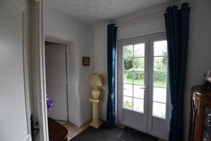 公寓 在 Vengeons, Normandie 10930016