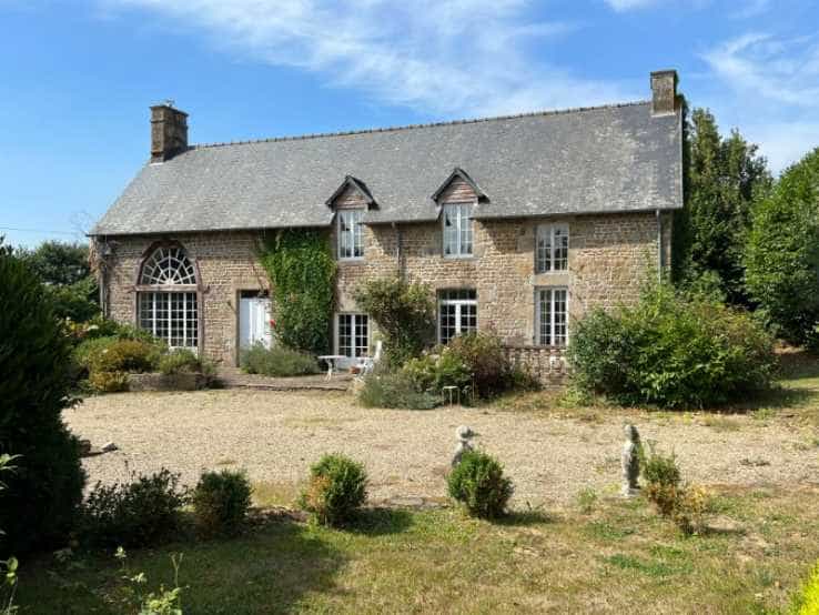 Hus i Saint-Martin-de-Landelles, Normandie 10930120