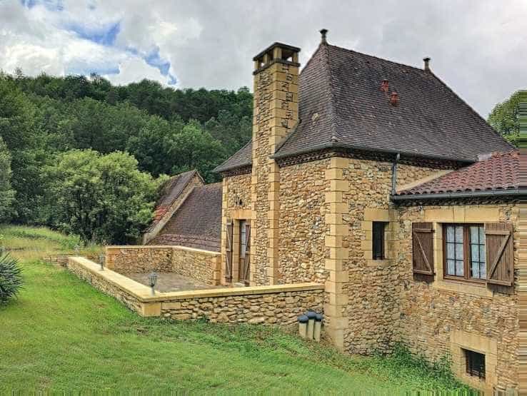 House in Rouffignac-Saint-Cernin-de-Reilhac, Nouvelle-Aquitaine 10930281
