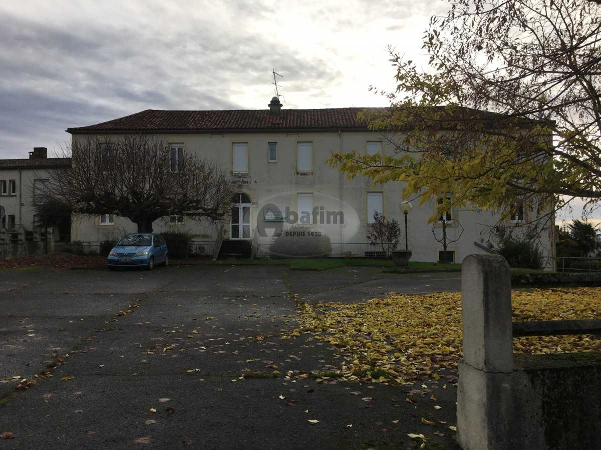 Condominium dans Beaudéan, Occitanie 10930303