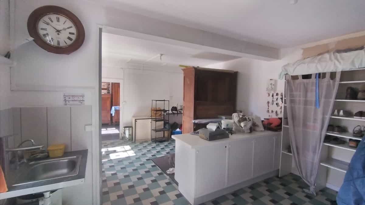 公寓 在 阿代勒斯, 中心-卢瓦尔河谷地区 10930319