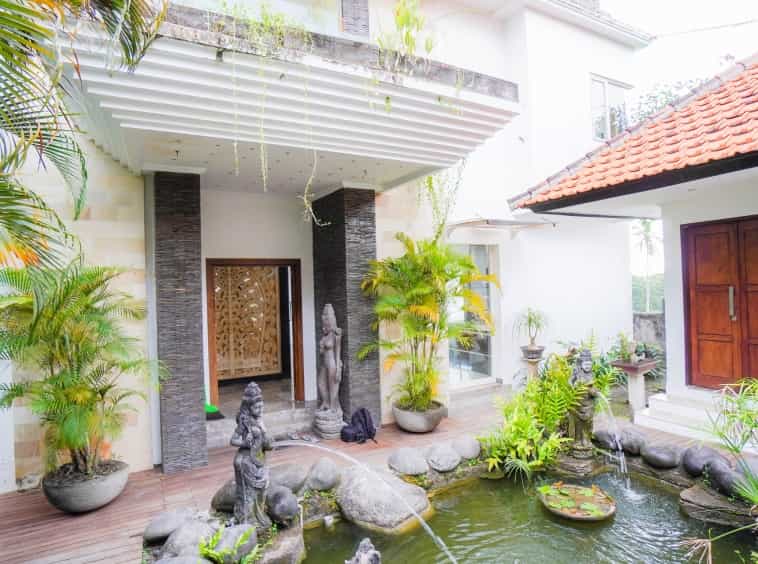 Hus i Banjar Lalanglinggah, Bali 10930604