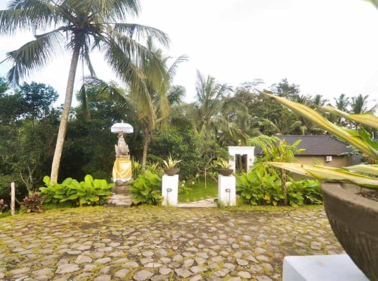 House in Banjar Pekenjelodan, Bali 10930610