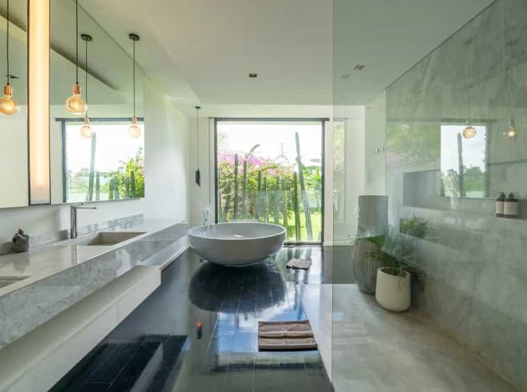 Talo sisään , Bali 10930645
