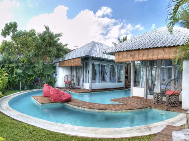 House in Batubelig, Bali 10930649