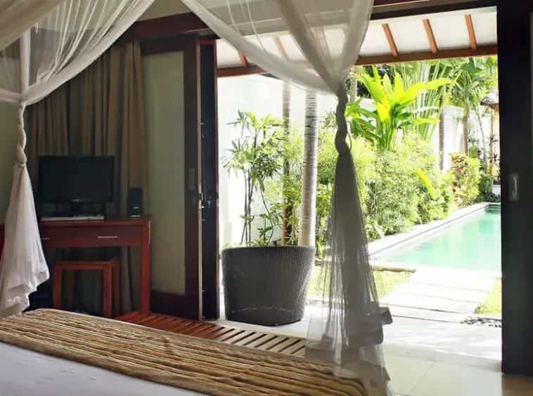 Talo sisään , Bali 10930705
