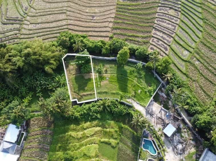 Γη σε Banjar Pekenjelodan, Bali 10930736