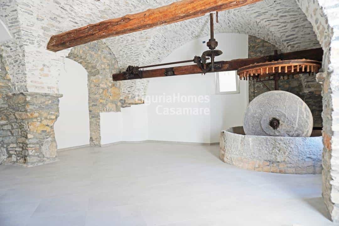 Eigentumswohnung im Chiusavecchia, Ligurien 10930814