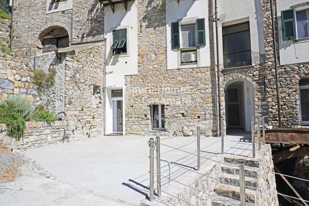 분양 아파트 에 Chiusavecchia, Liguria 10930814
