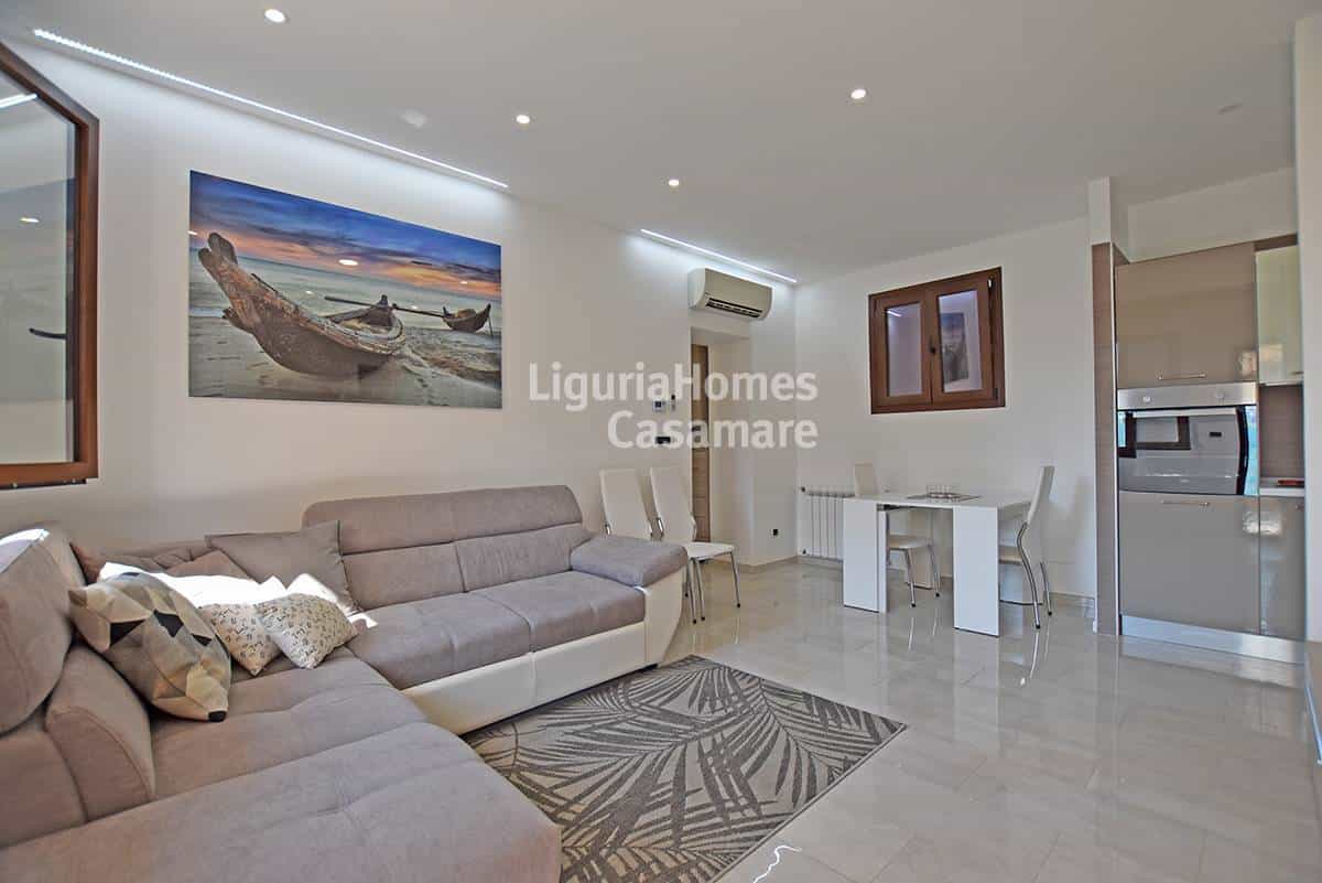 Condominio en San Remo, Liguria 10930819