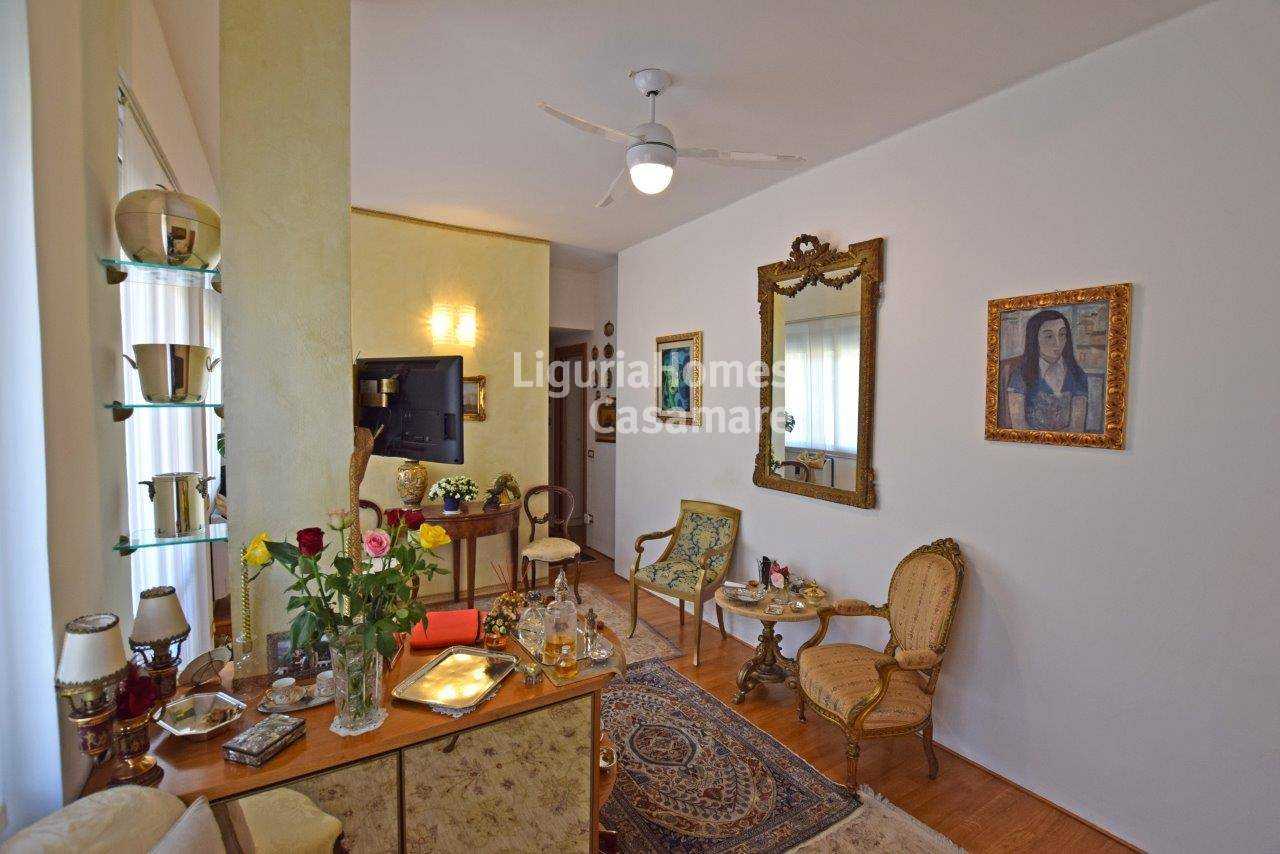 公寓 在 奥斯佩达莱蒂, 利古里亚 10930826