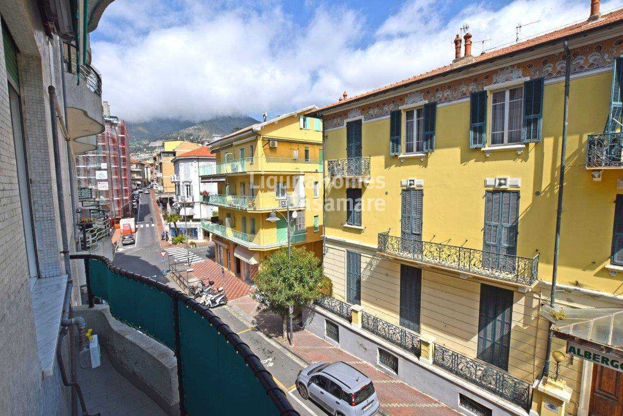 公寓 在 Ospedaletti, Liguria 10930826