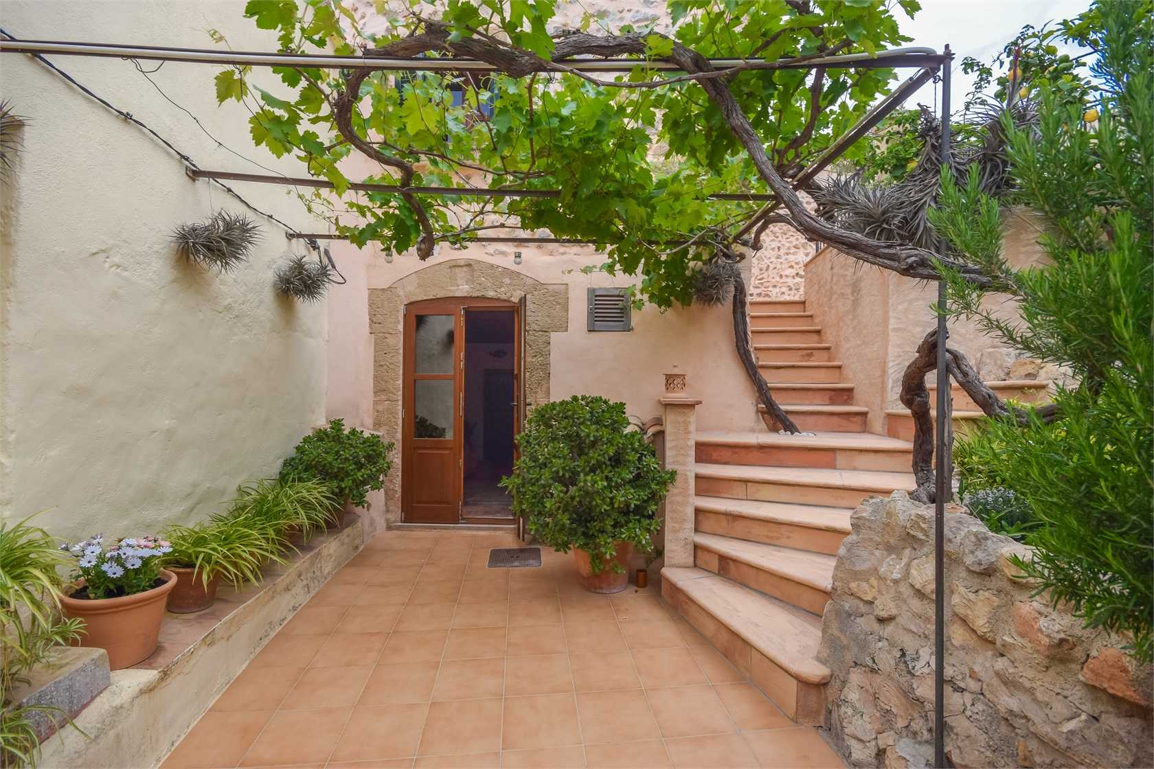 House in Andraitx, Balearic Islands 10930845