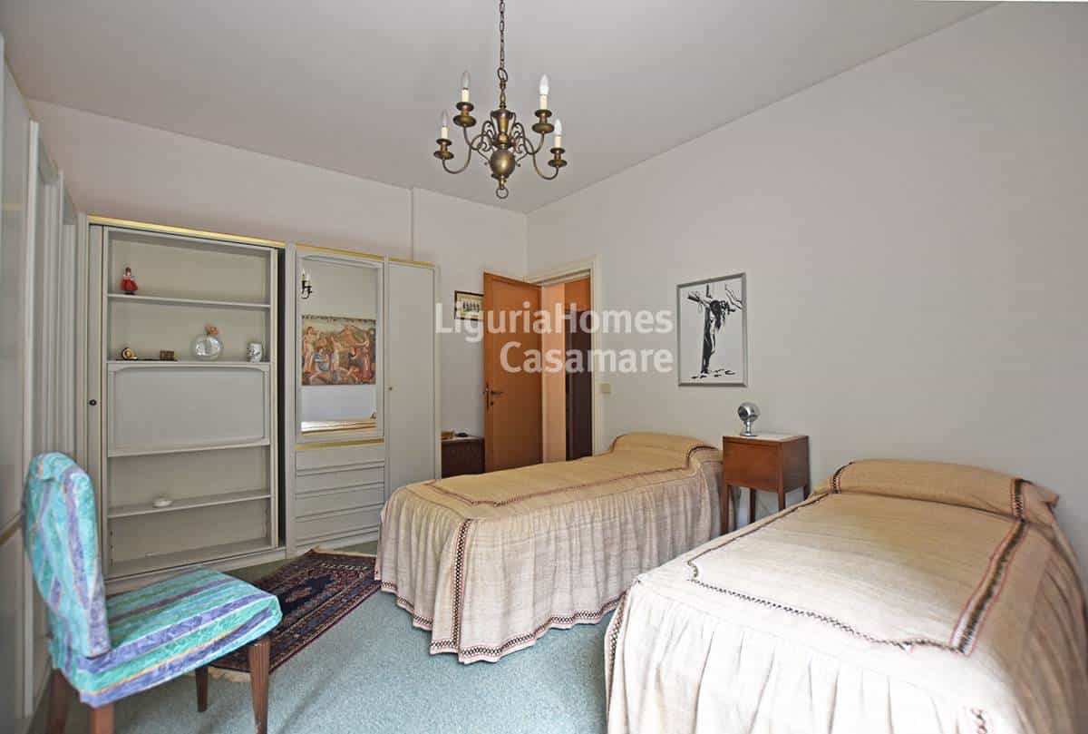 Condominio en Sanremo, Liguria 10930856
