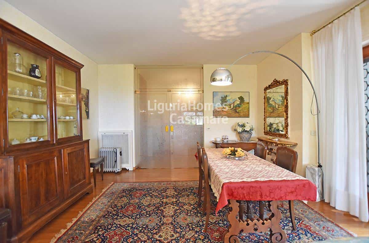 Condominium in San Remo, Liguria 10930856