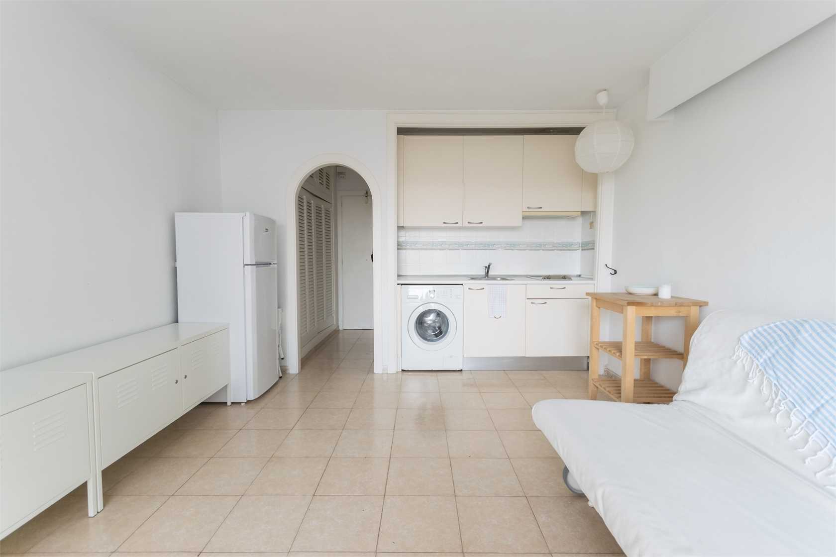 Condominium in La Bonanova, Balearic Islands 10930872