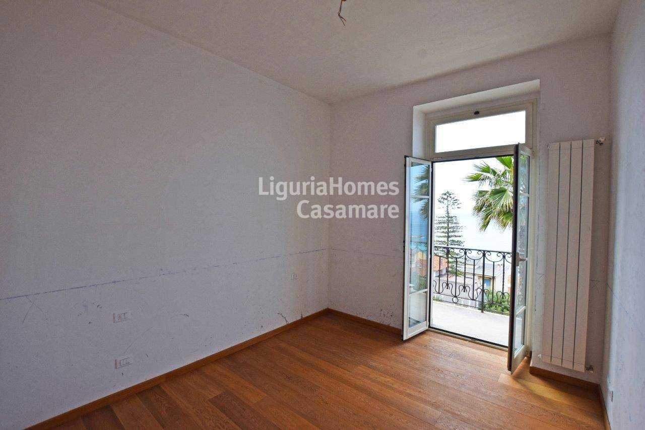 公寓 在 Ospedaletti, Liguria 10930941