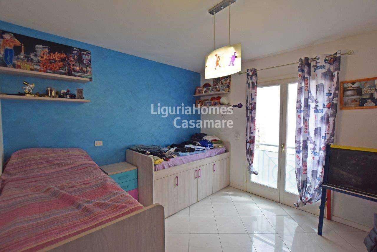 公寓 在 Ospedaletti, Liguria 10930976