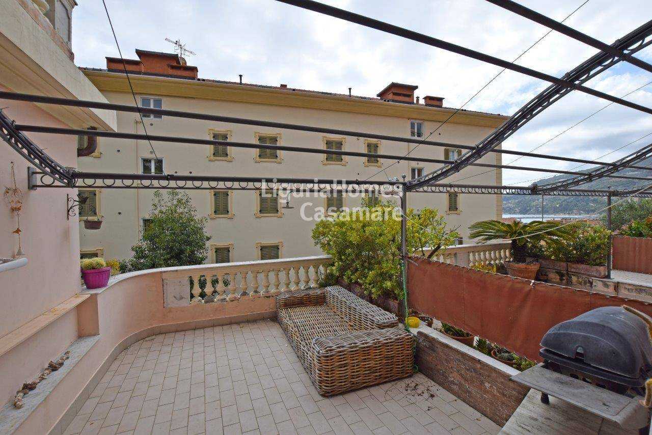 Condominium in Ospedaletti, Ligurië 10930976