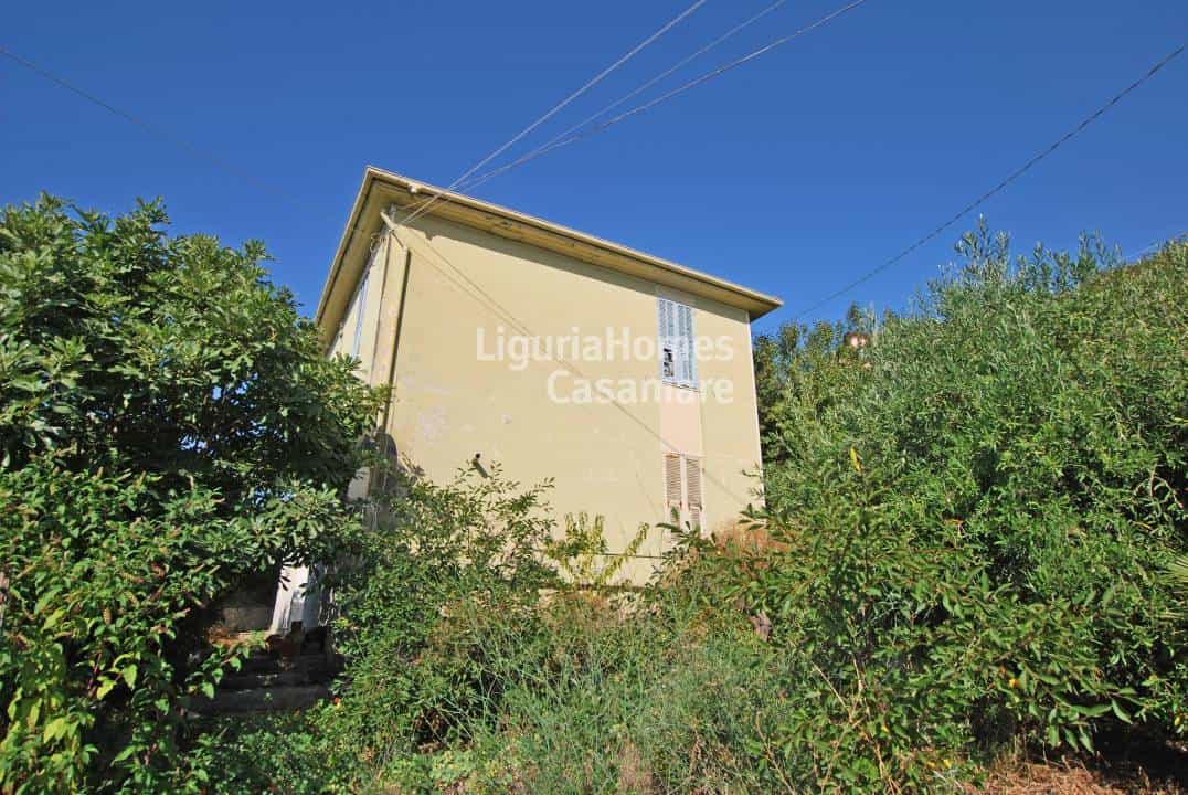 Rumah di Cipressa, Liguria 10930992