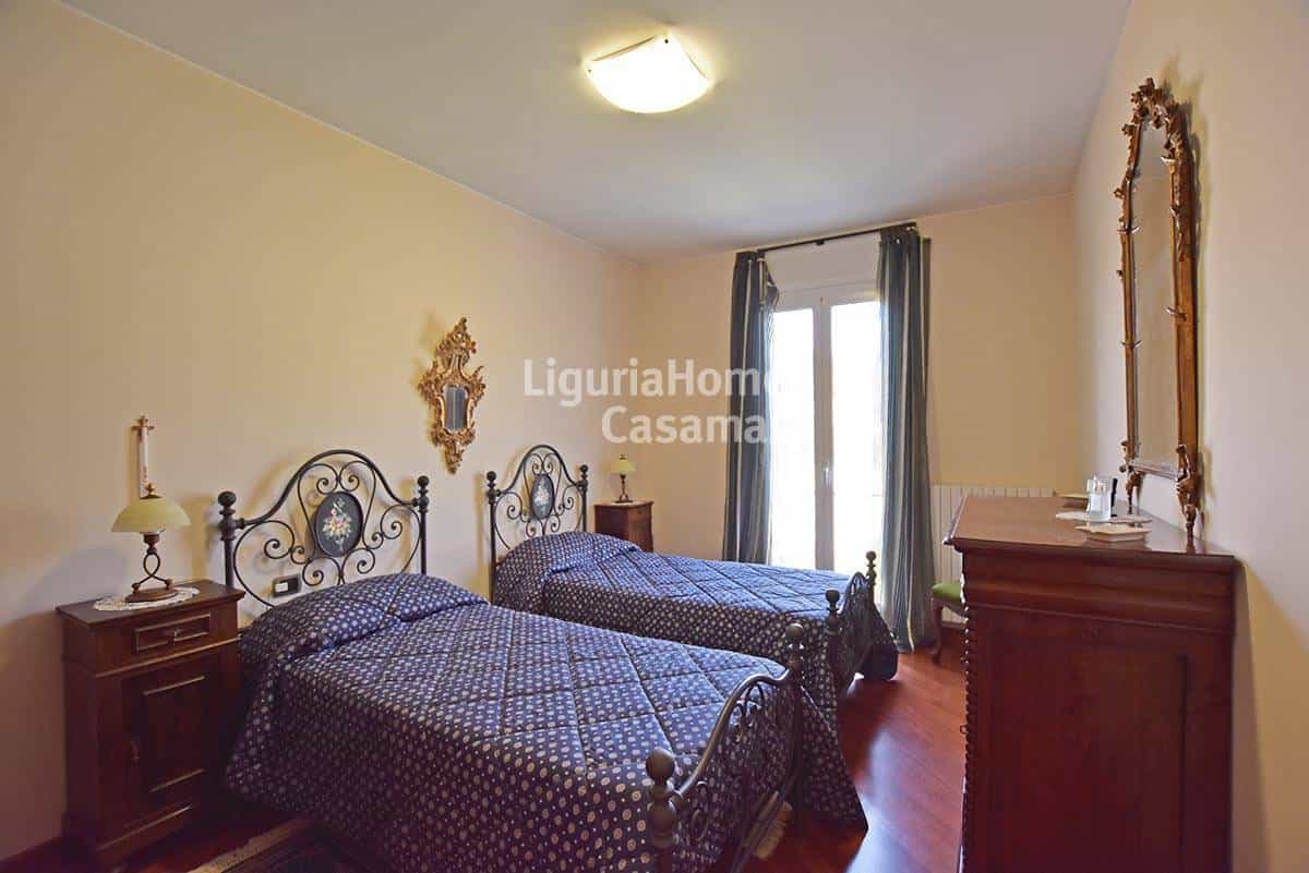 Eigentumswohnung im Sanremo, Liguria 10930997