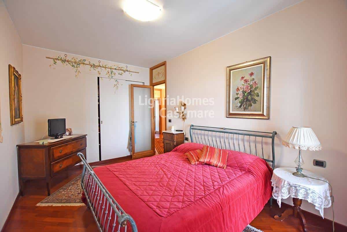 Condominium in San Remo, Liguria 10930997