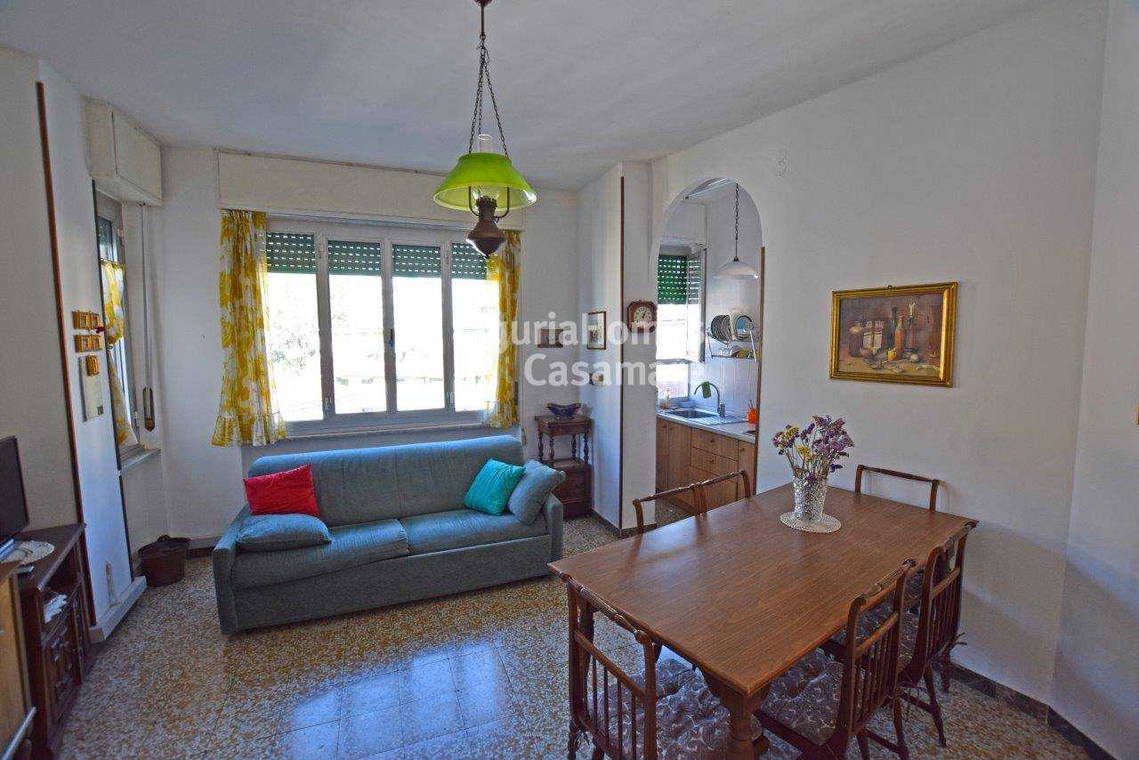 公寓 在 奥斯佩达莱蒂, 利古里亚 10931061